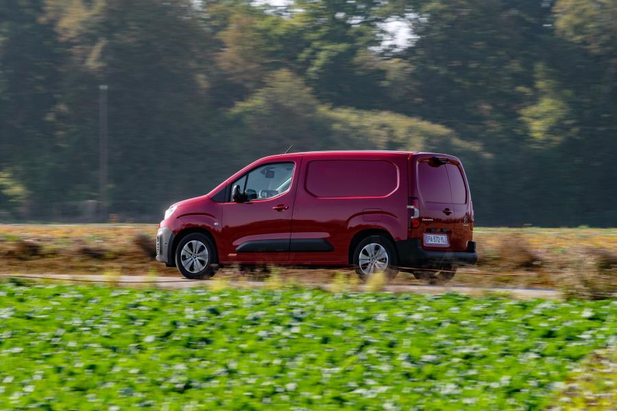  Citroen Berlingo Van 2018 года  (WW) (фото 22 из 40)